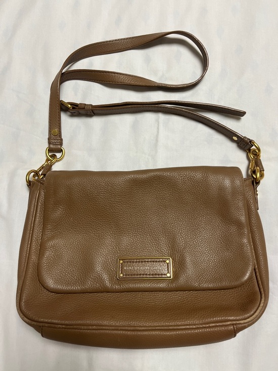 Marc By Marc Jacobs Handbags - Marc by Marc Jacobs Tan Pebbled Leather Crossbody with Gold Hardware